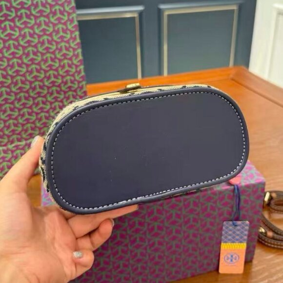 Tory Burch old flower makeup bag - Picture 6 of 8